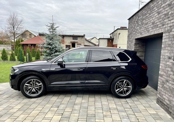 Volkswagen Touareg cena 179900 przebieg: 195000, rok produkcji 2018 z Słupca małe 497